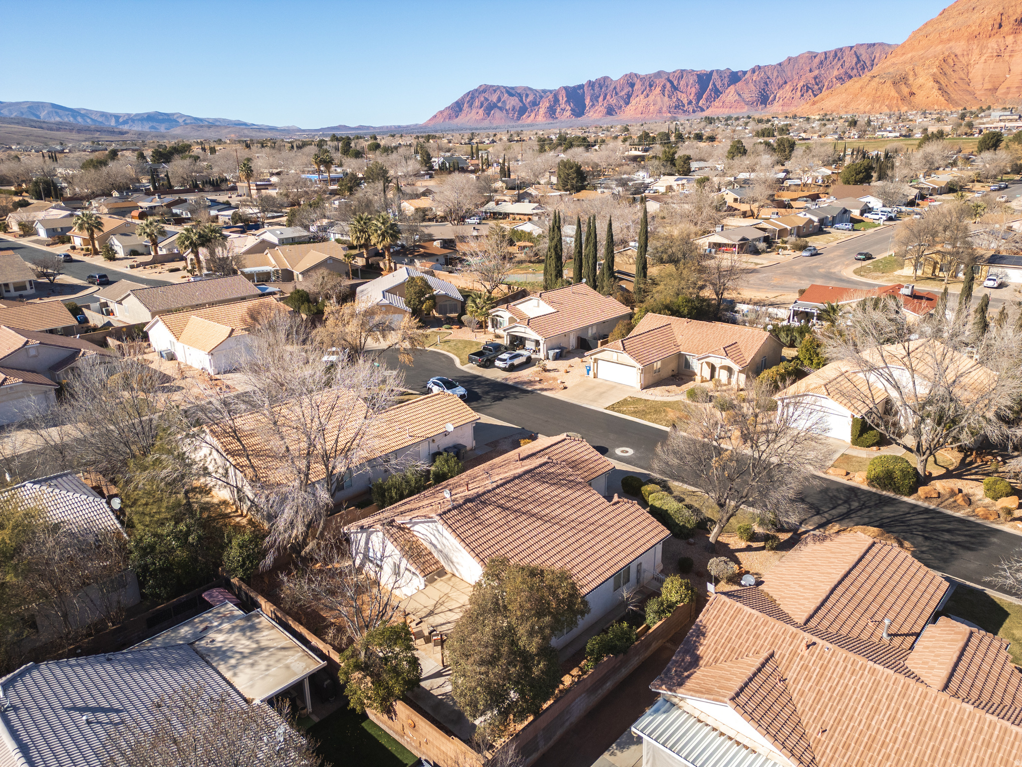 RED MOUNTAIN TH 4 - Residential