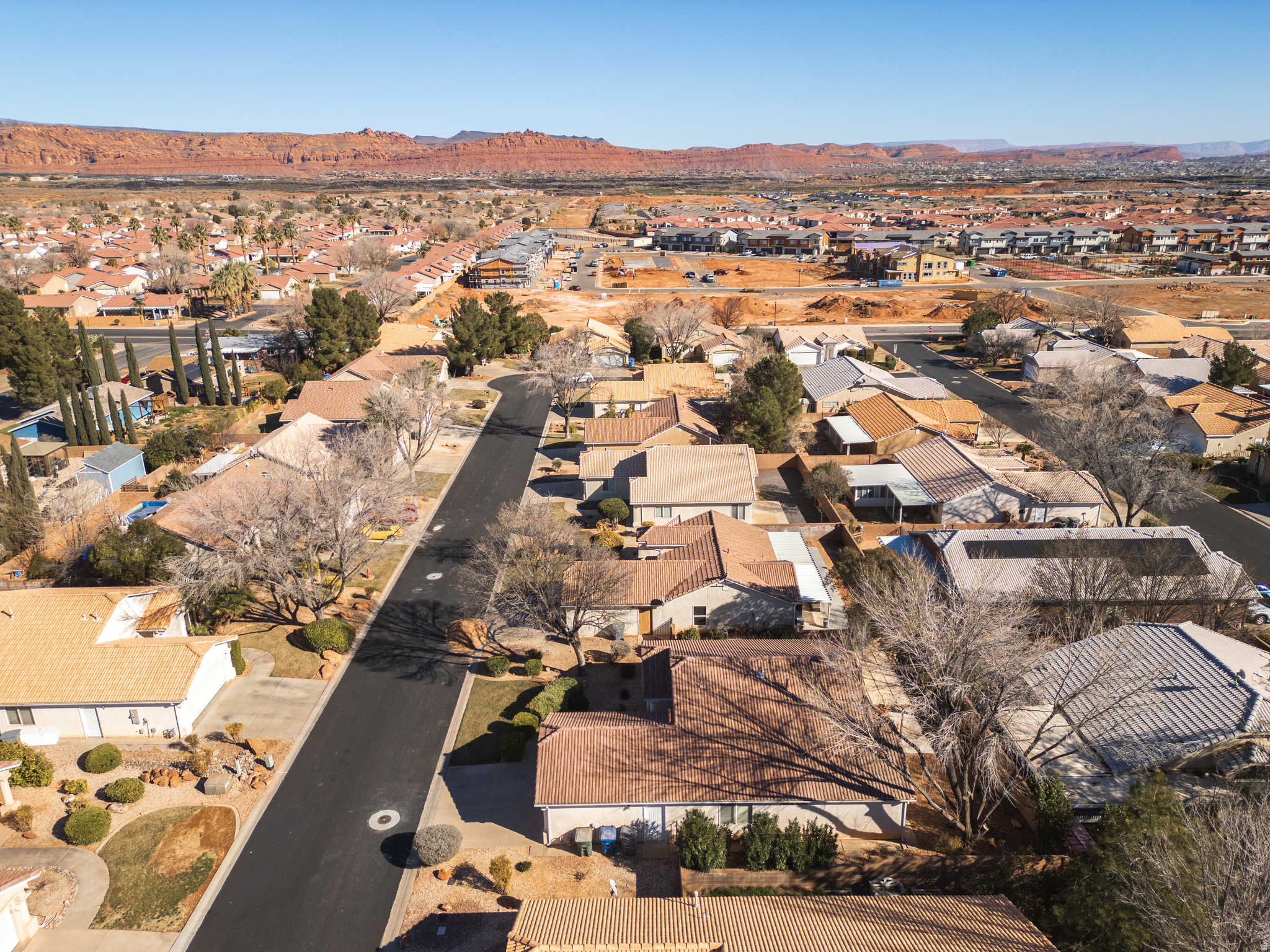 RED MOUNTAIN TH 4 - Residential