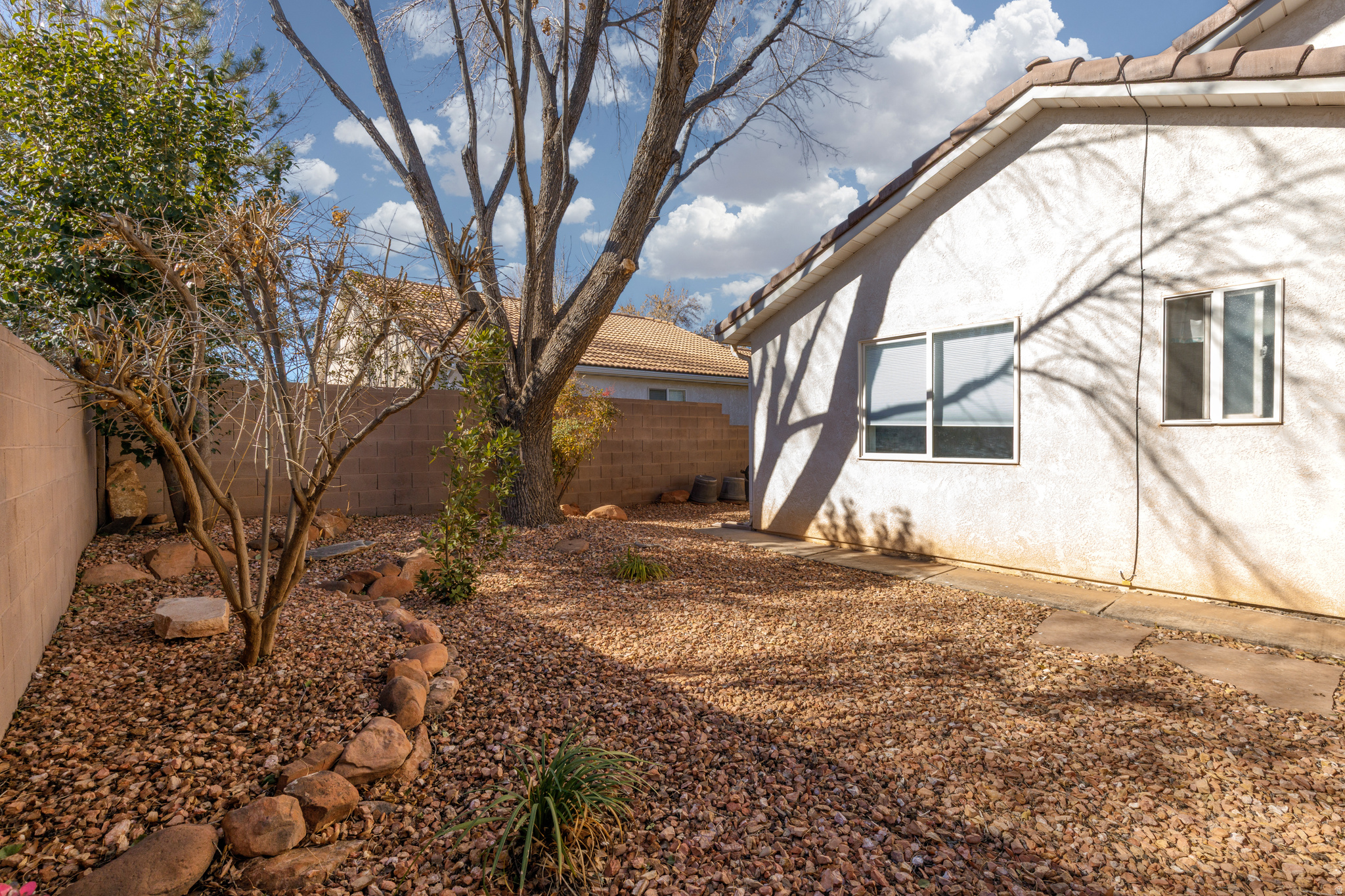 RED MOUNTAIN TH 4 - Residential