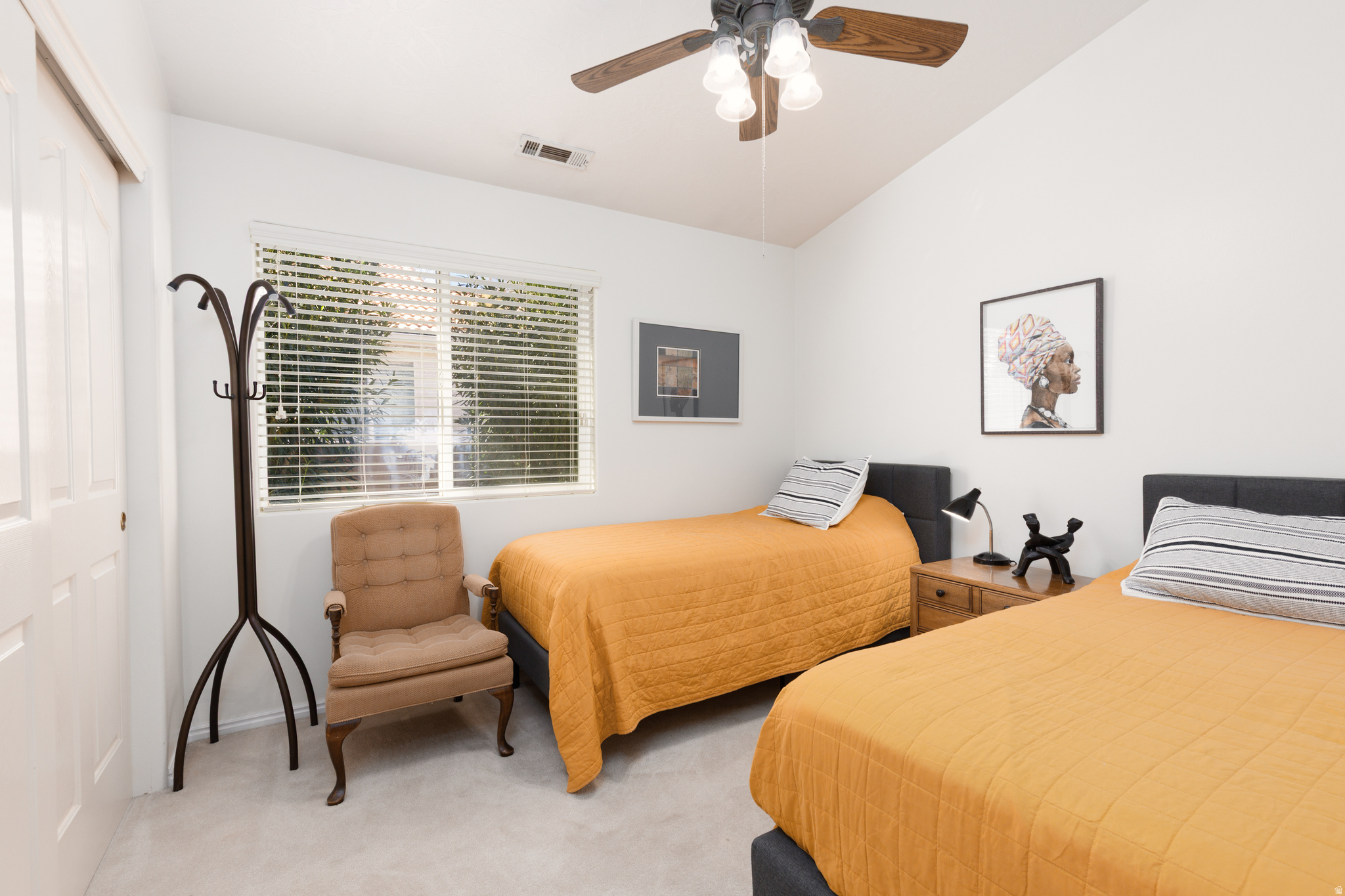 RED MOUNTAIN TH 4 - Residential