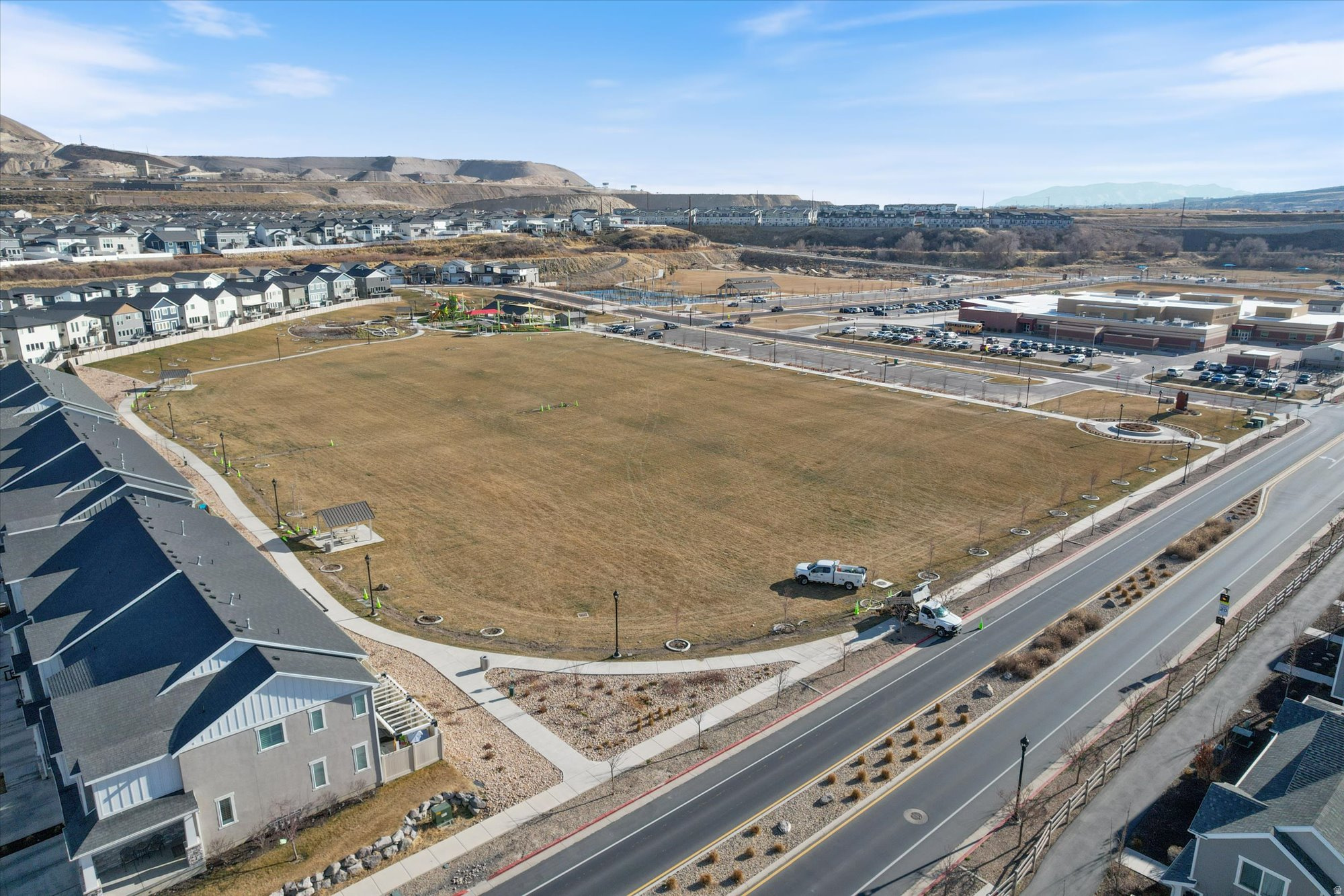 DAY RANCH TOWNS - Residential