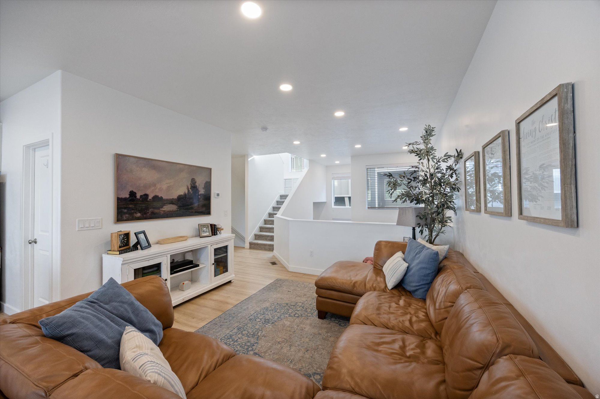 DAY RANCH TOWNS - Residential