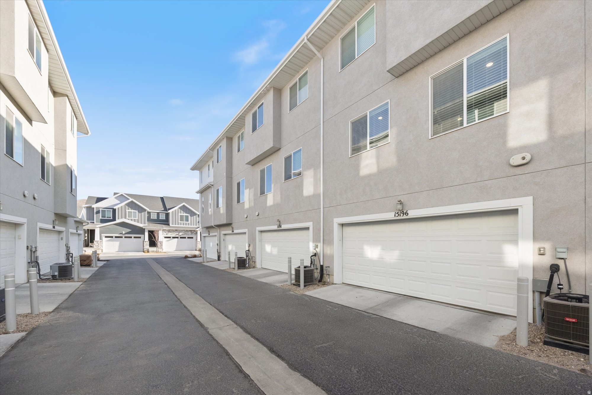 DAY RANCH TOWNS - Residential