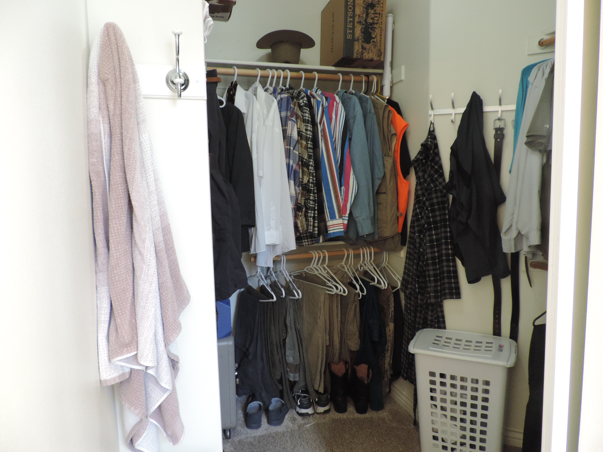 CHATEAUS AT BIRCH CREEK - Residential