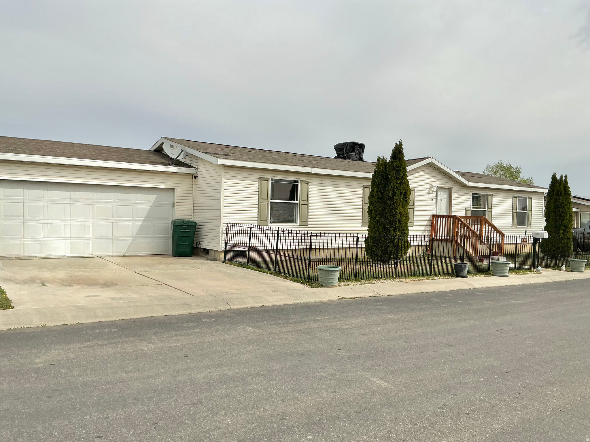 SUNBURST TERRACE PLANNED UNIT DEVELOPMEN - Residential