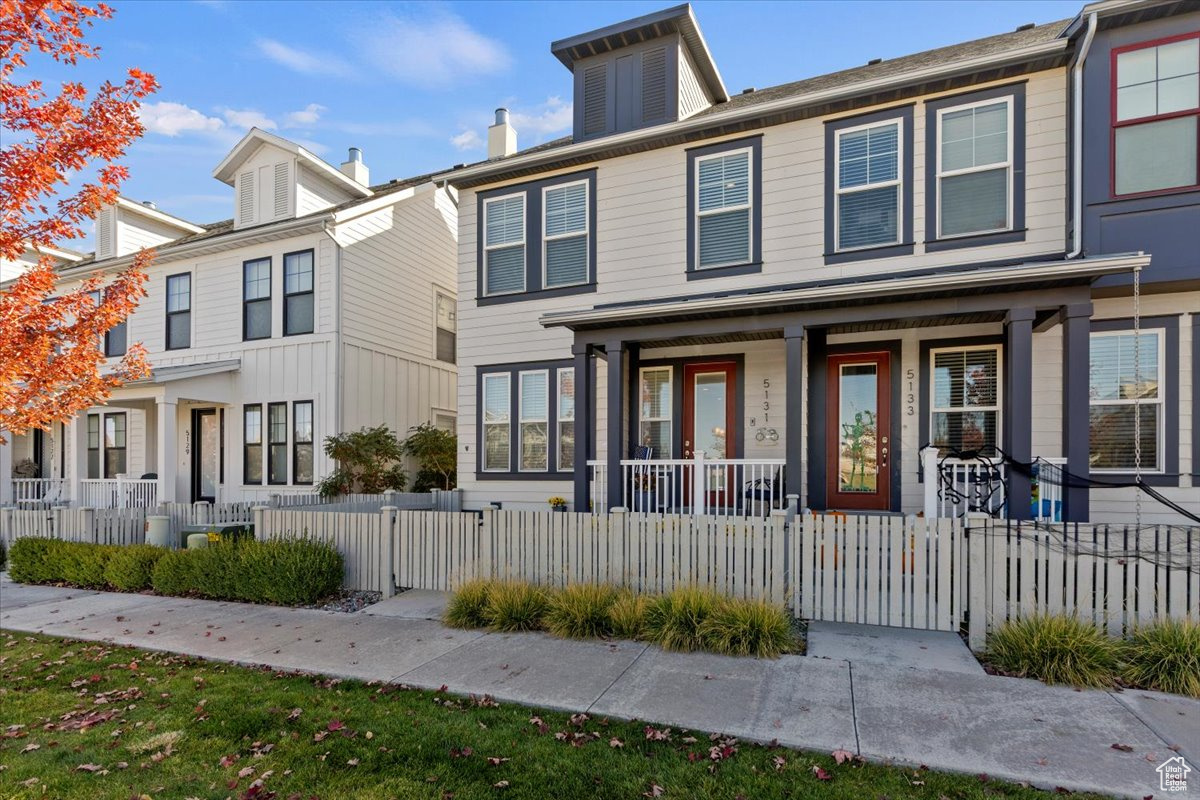 DAYBREAK - Residential