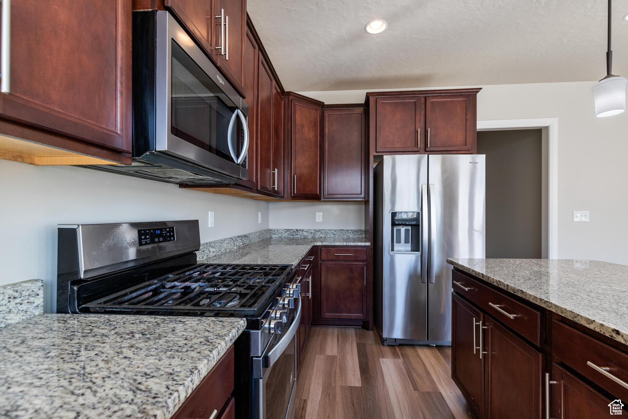 THE VILLAGE OF FOX H - Residential