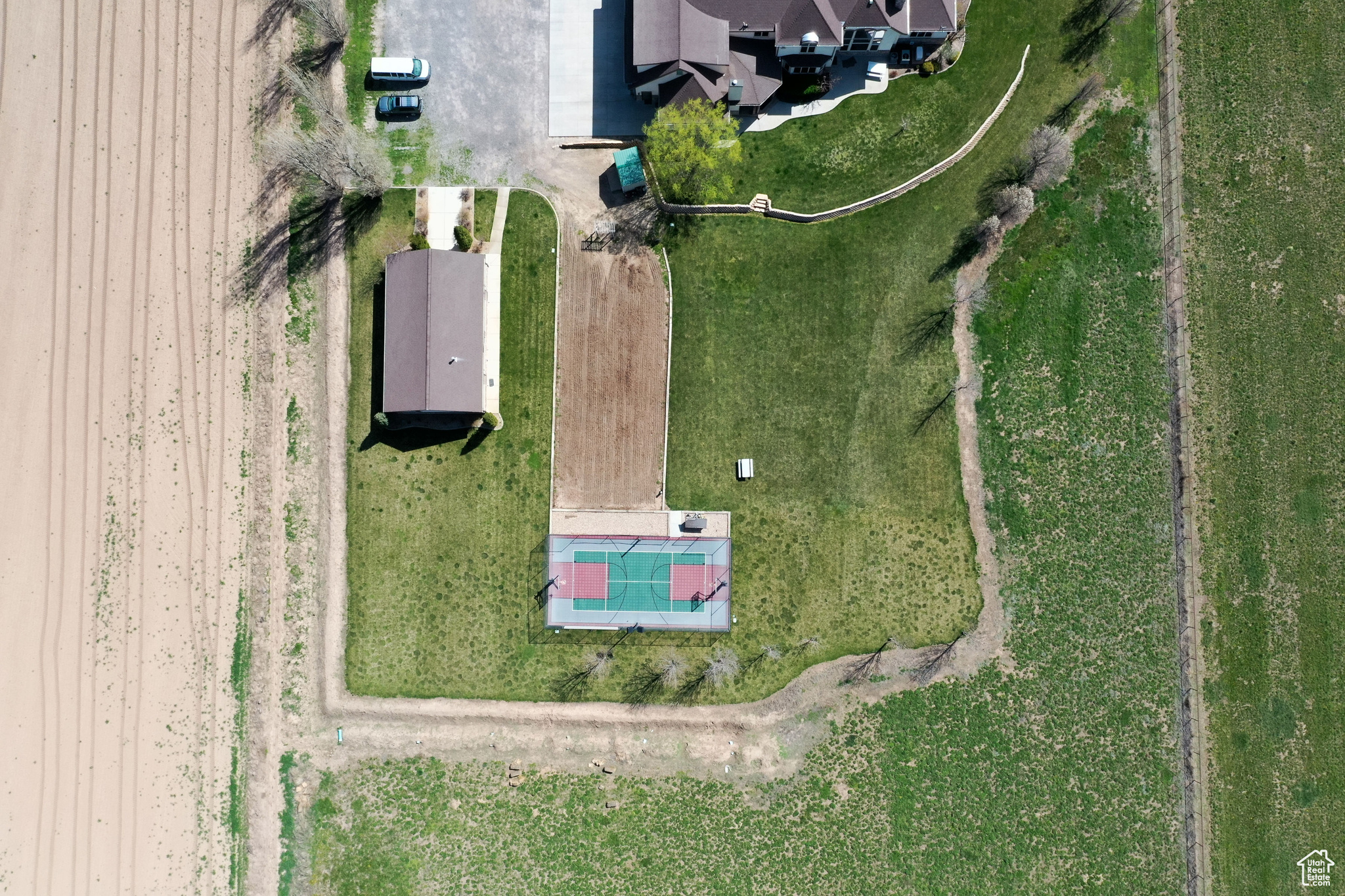 BARTOLD - Commercial Sale