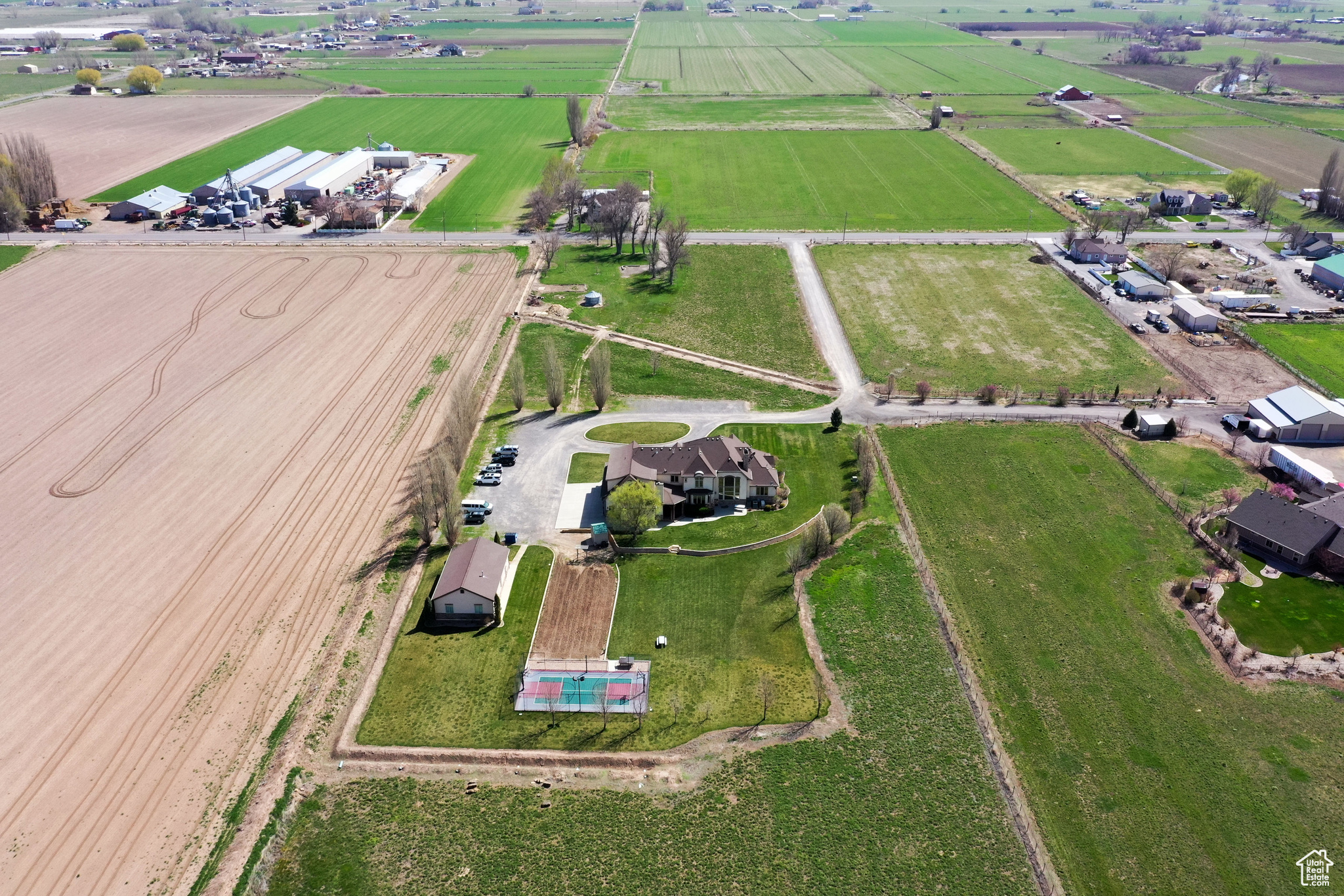 BARTOLD - Commercial Sale