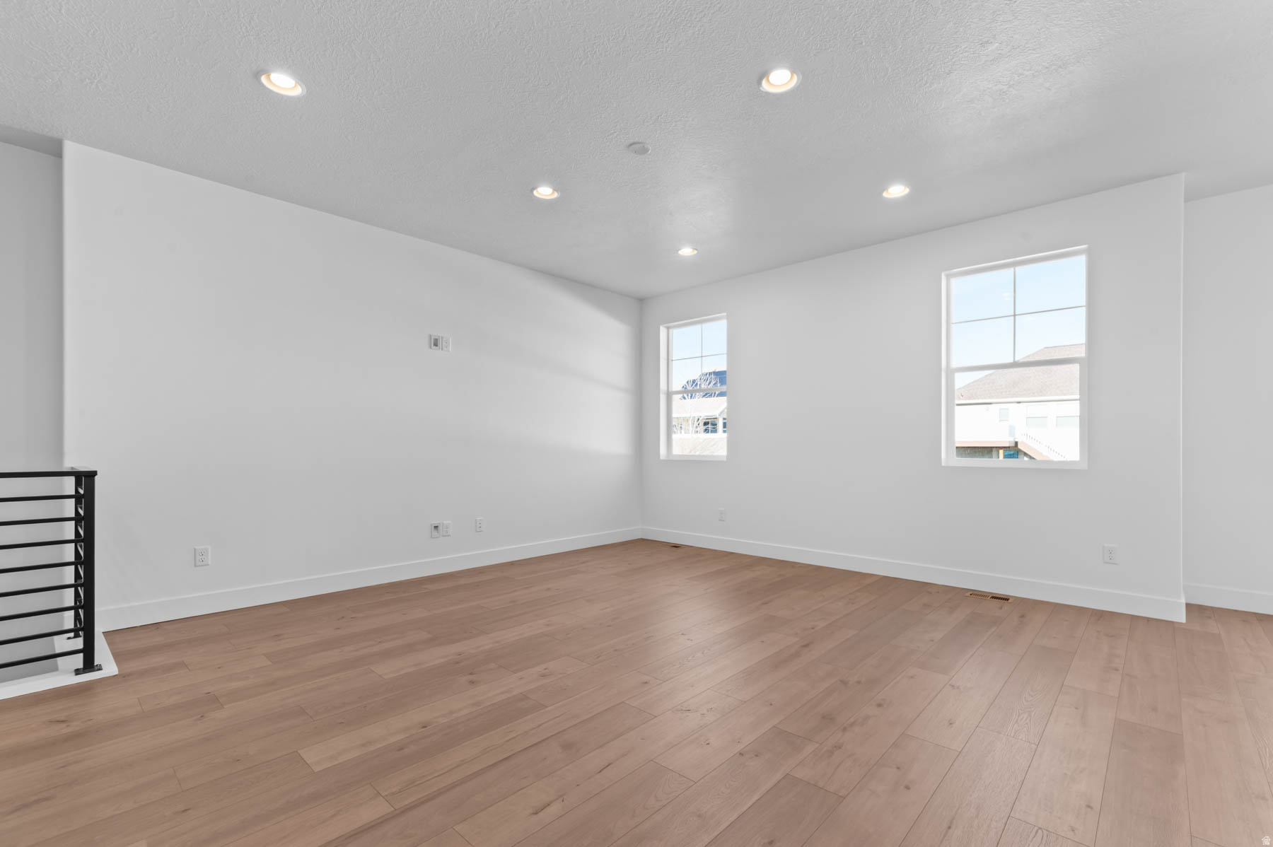 LEGACY PARK COLLECTION 211 - Residential