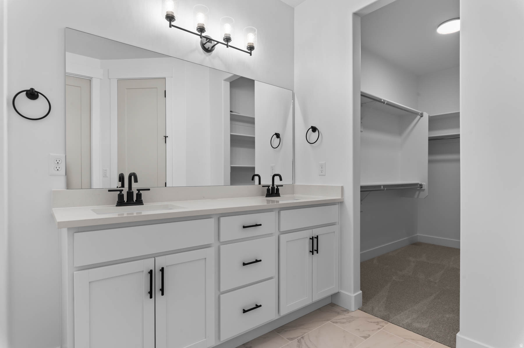 LEGACY PARK COLLECTION 211 - Residential