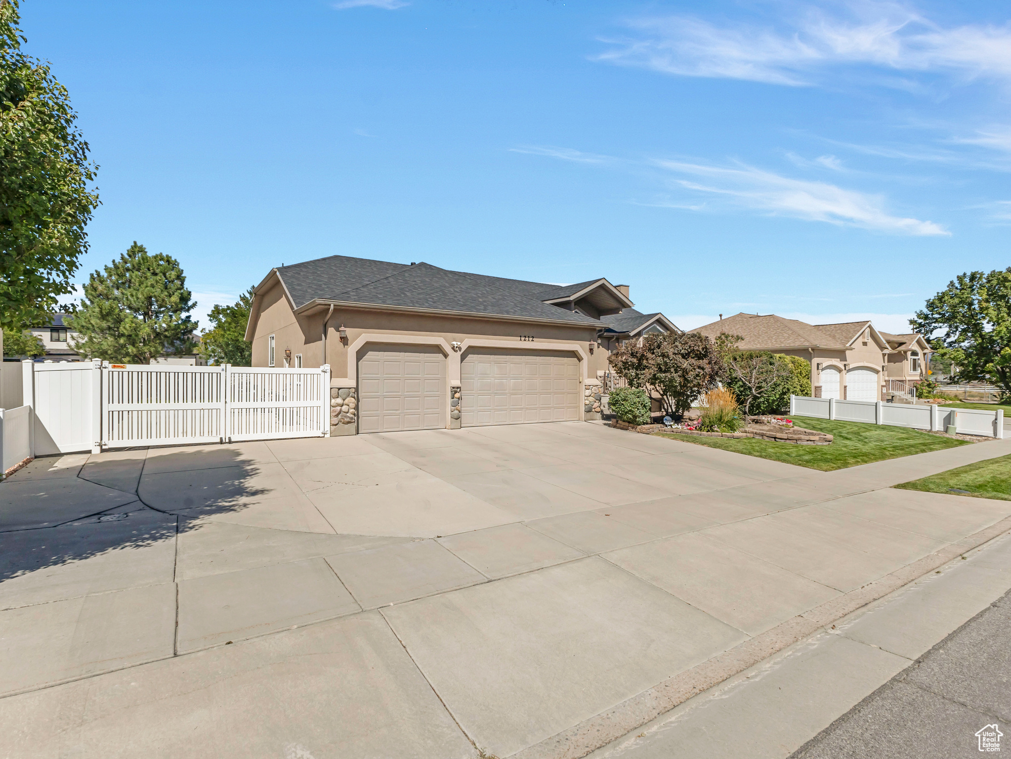 MURRAY BLUFFS - Residential