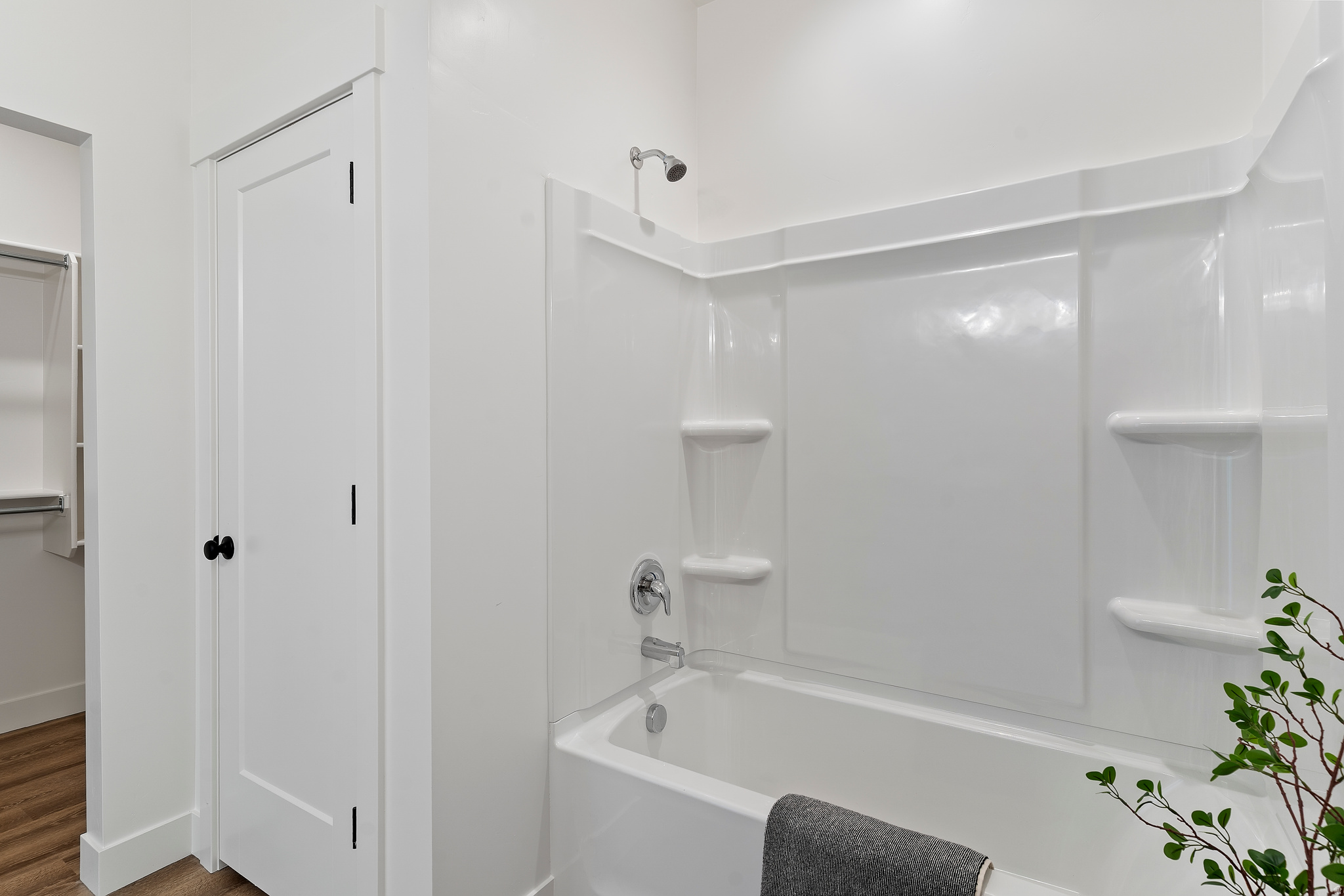 SALT GRASS - Residential