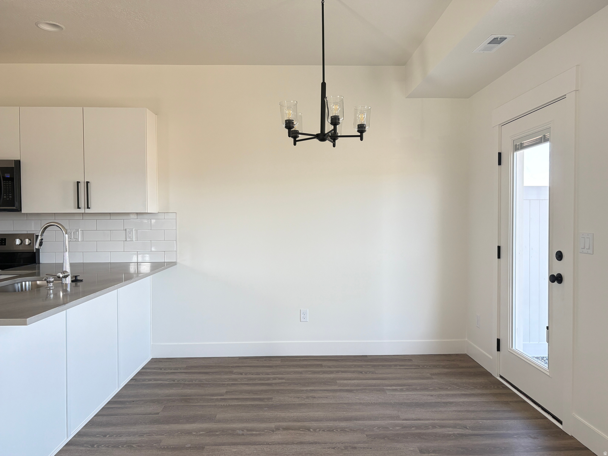 SALT GRASS - Residential