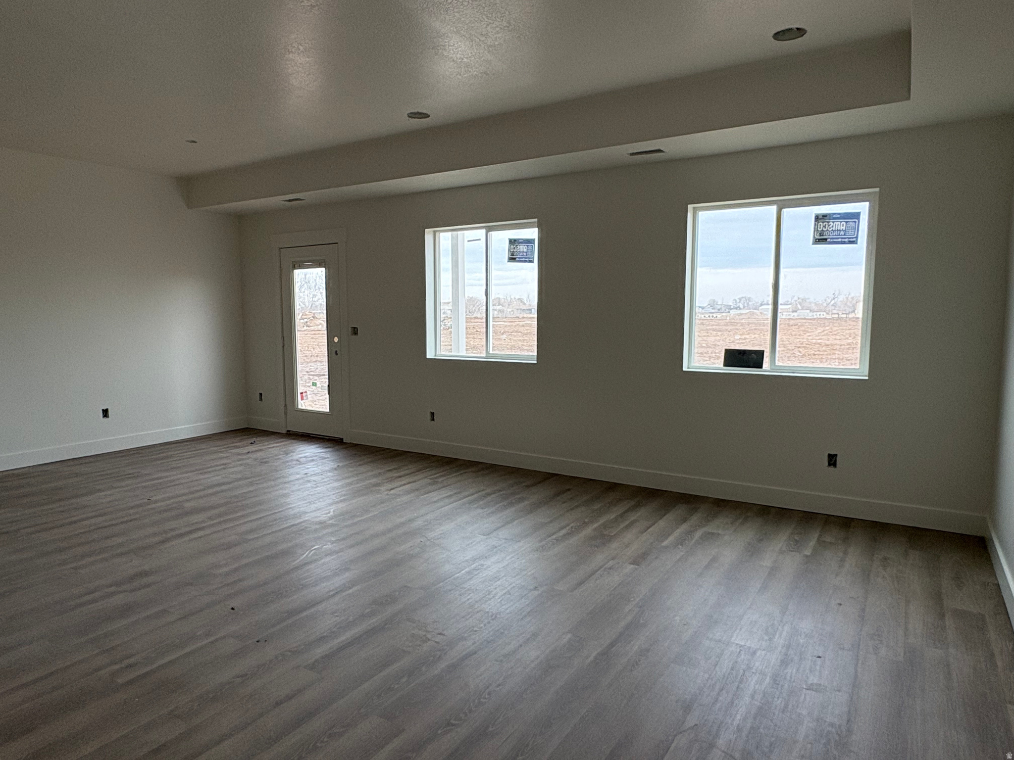 SALT GRASS - Residential