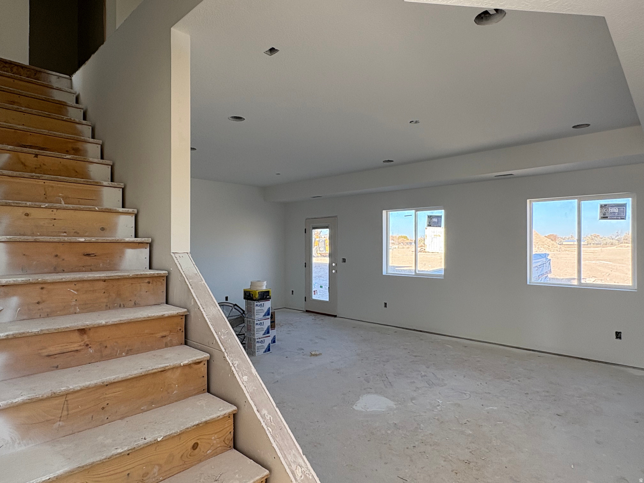 SALT GRASS - Residential