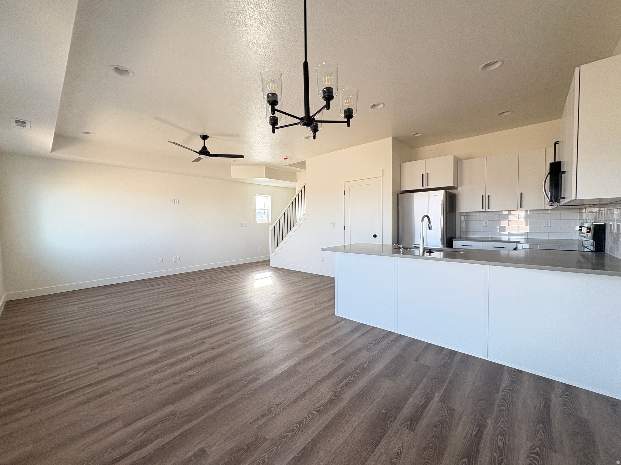 SALT GRASS - Residential