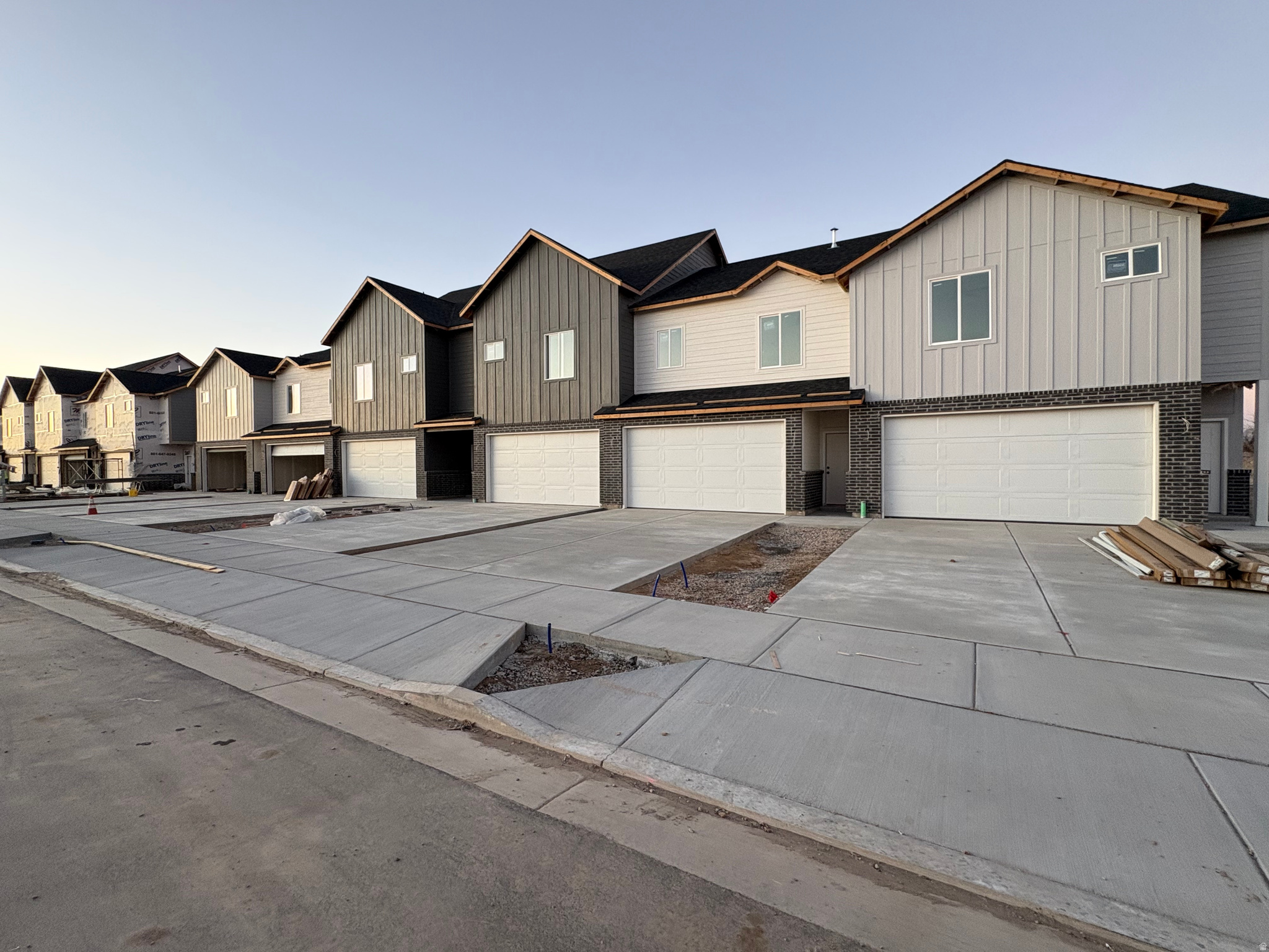 SALT GRASS - Residential