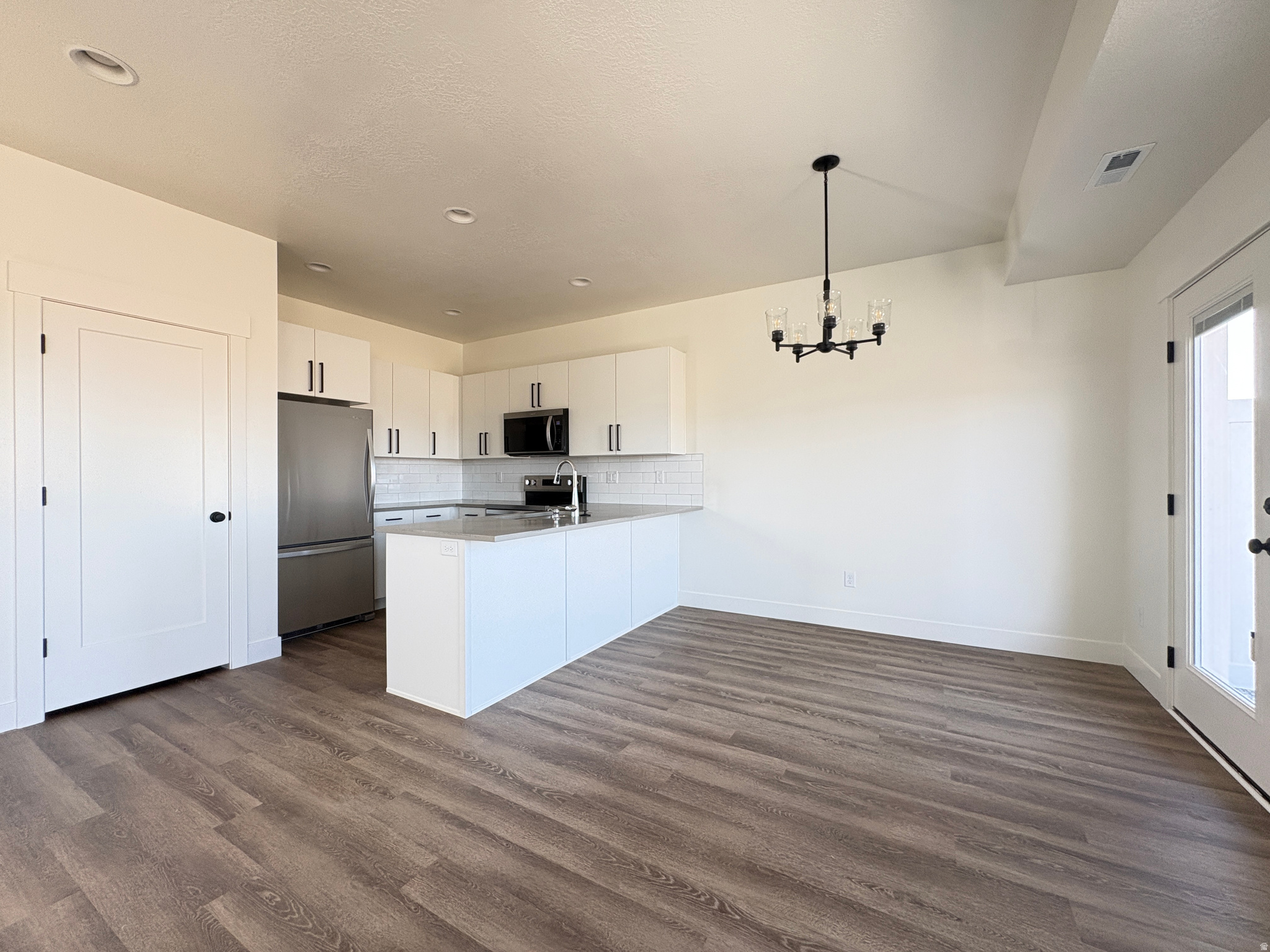 SALT GRASS - Residential