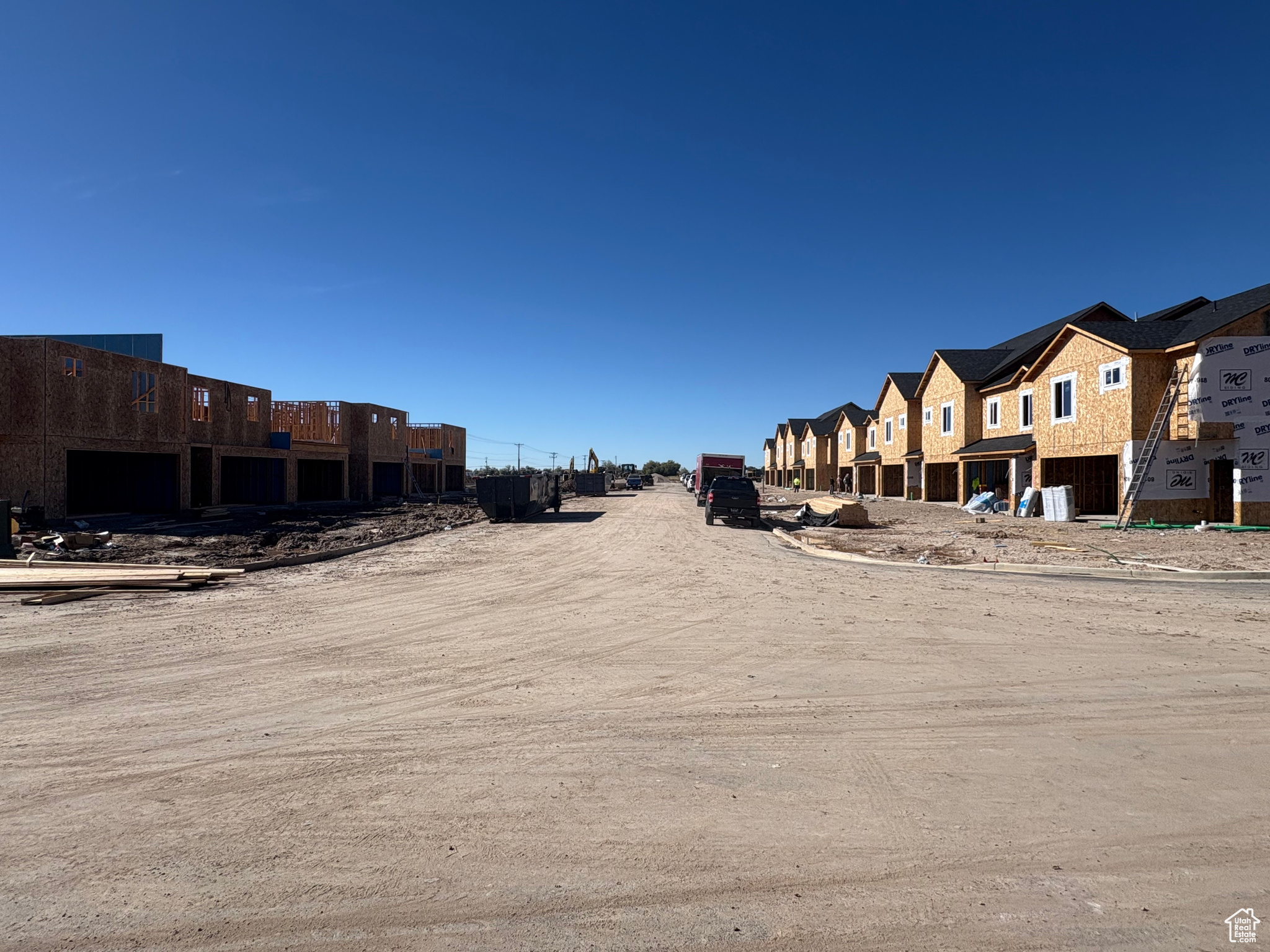 SALT GRASS - Residential