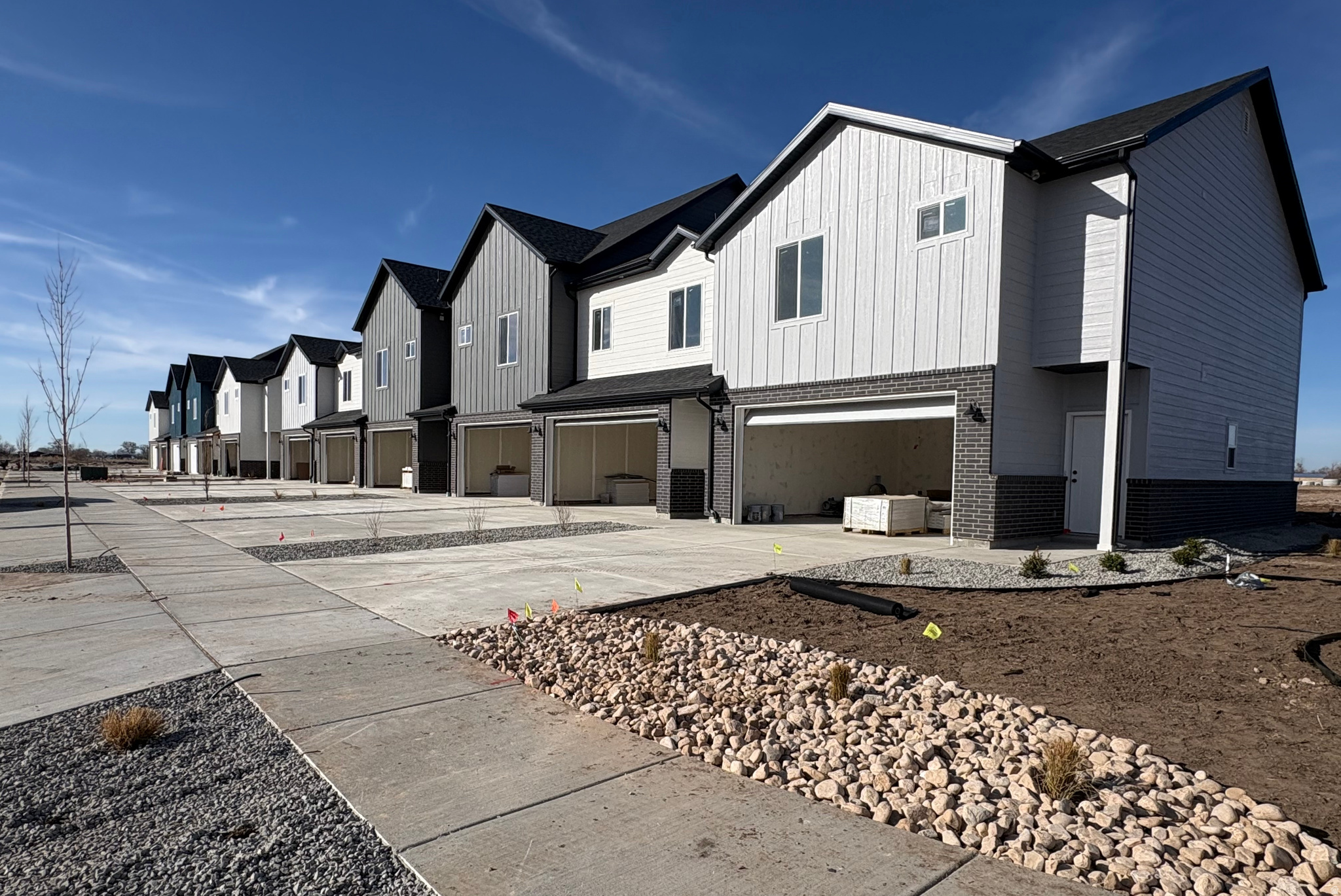 SALT GRASS - Residential