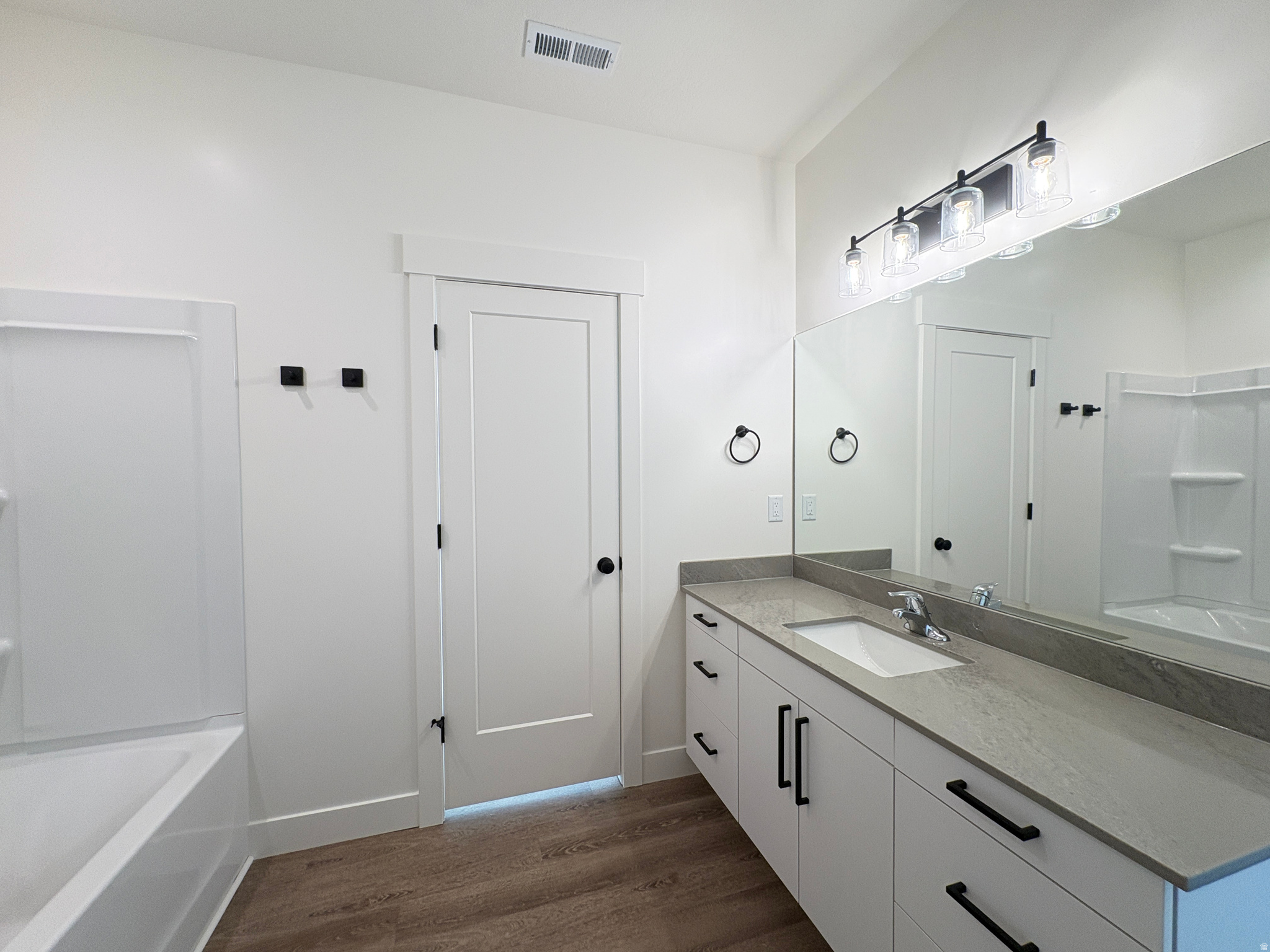 SALT GRASS - Residential