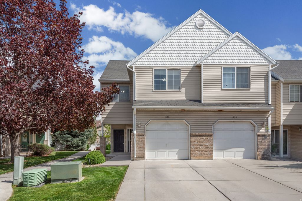 Photo of 960 N 1125 W, Layton, UT 84041 (MLS # 2152761)