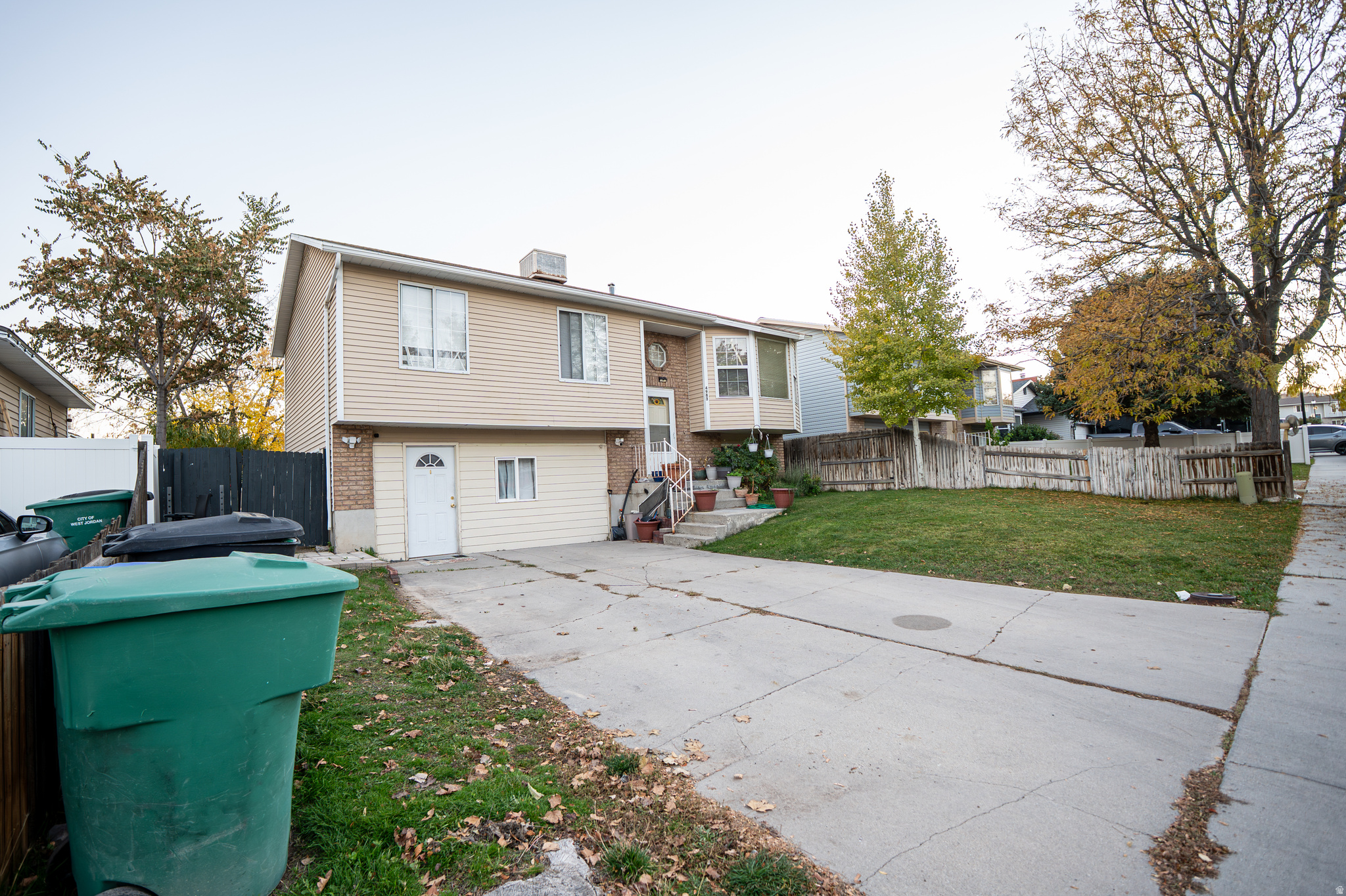 OQUIRRH SHADOWS - Residential