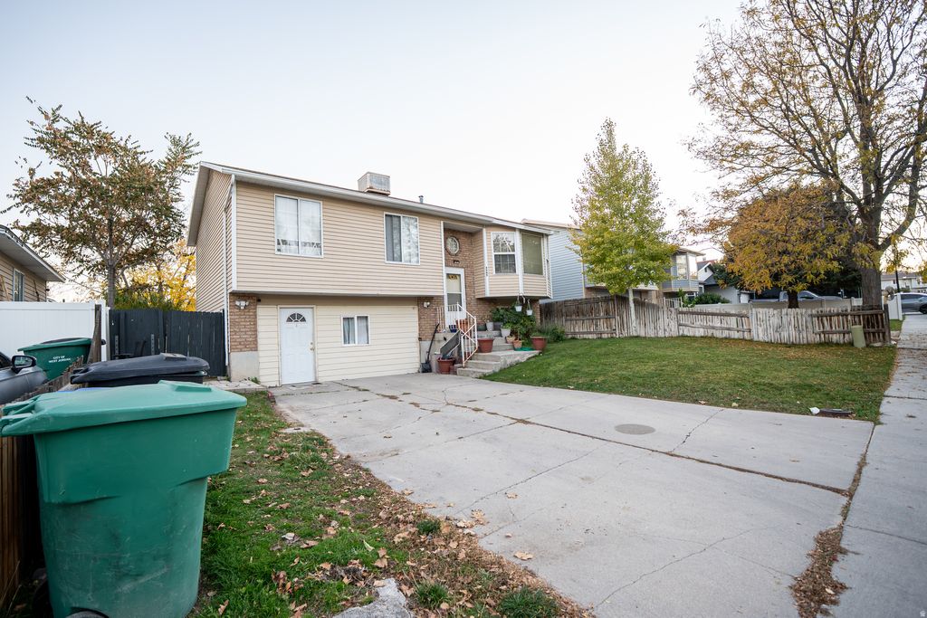 Photo of 4983 W SHOOTING STAR AVE S, West Jordan, UT 84081 (MLS # 2152629)