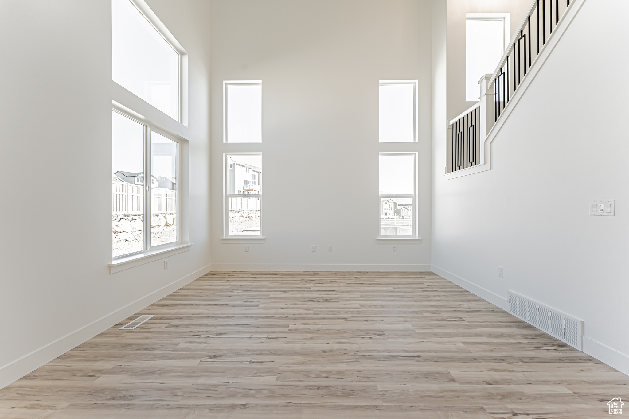 RIDGEHORNE - Residential