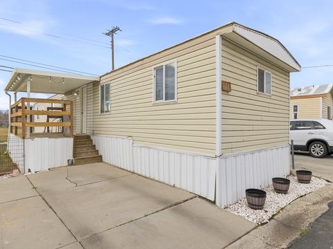Photo of 255 N 1600 W #73, Provo, UT 84601 (MLS # 2141022)