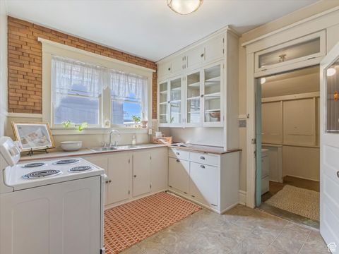 Tiny photo for 4320 S COMMERCE DR, Murray, UT 84107 (MLS # 2116299)