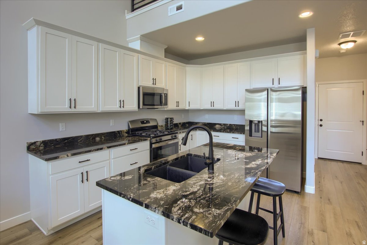 SALT POINT - Residential