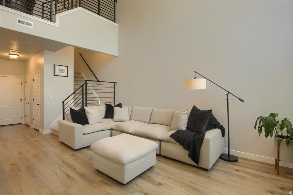 SALT POINT - Residential