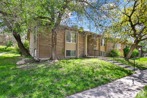 Tiny photo for 455 E 5600 S #D, Murray, UT 84107 (MLS # 2187972)