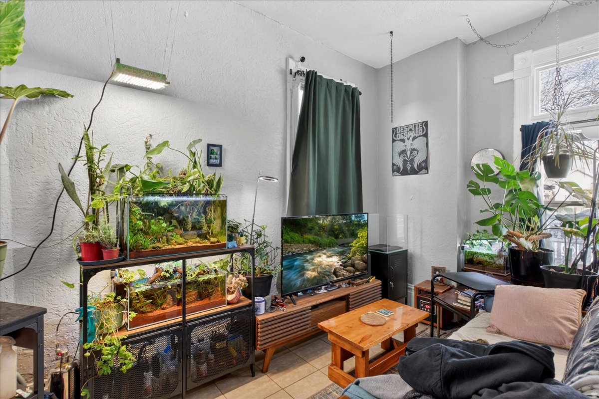 FRANKLIN SUB - Residential Income