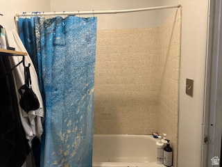 WESTLAKE VILLAGE - Residential Income