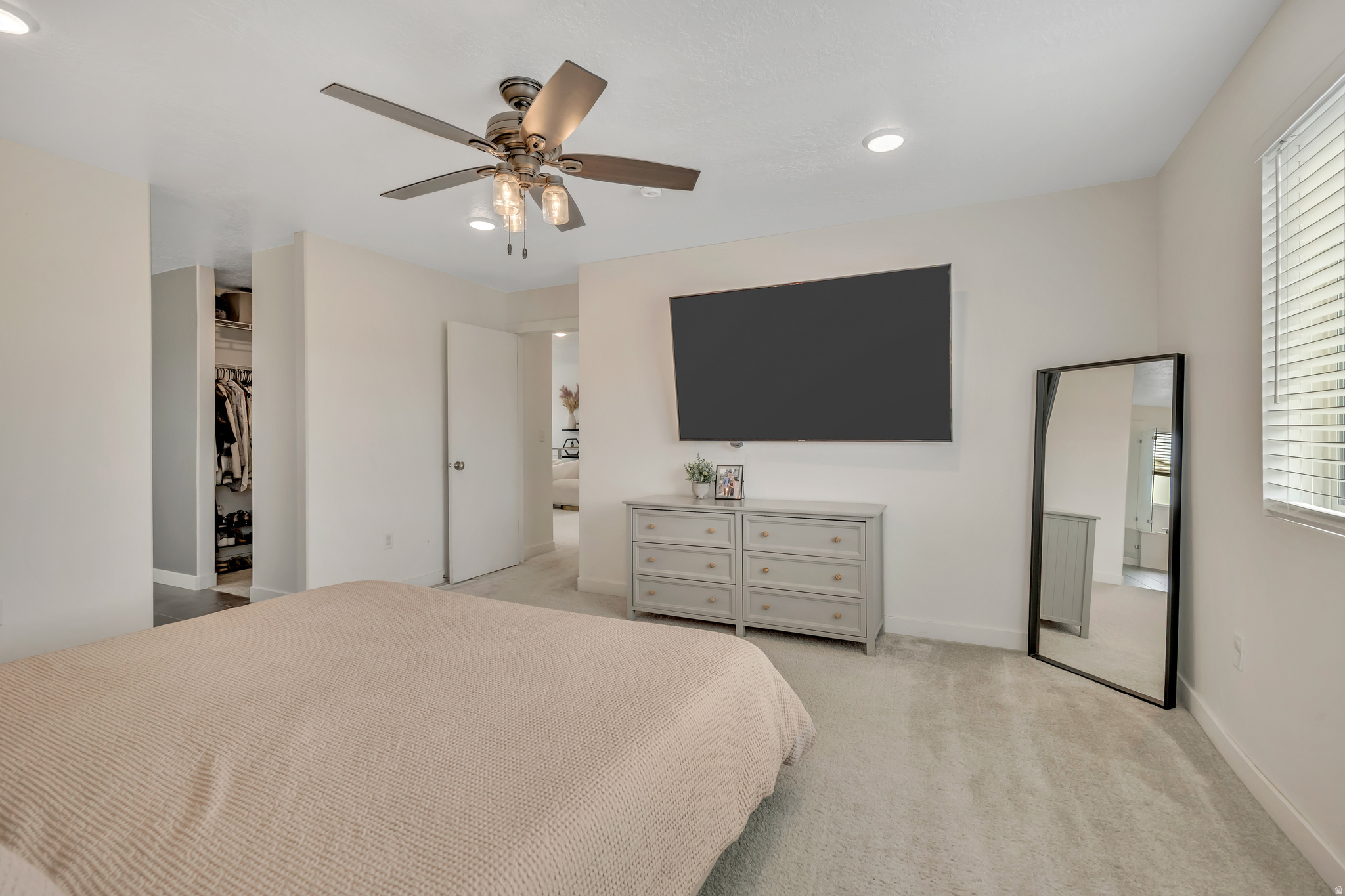 CANYON RANCHES - Residential