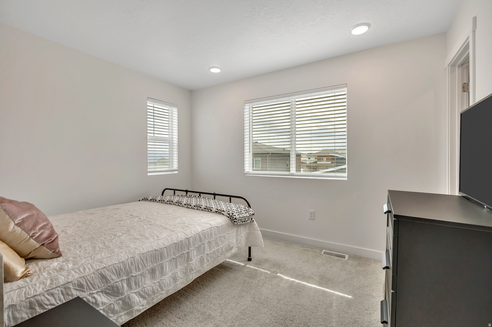 CANYON RANCHES - Residential