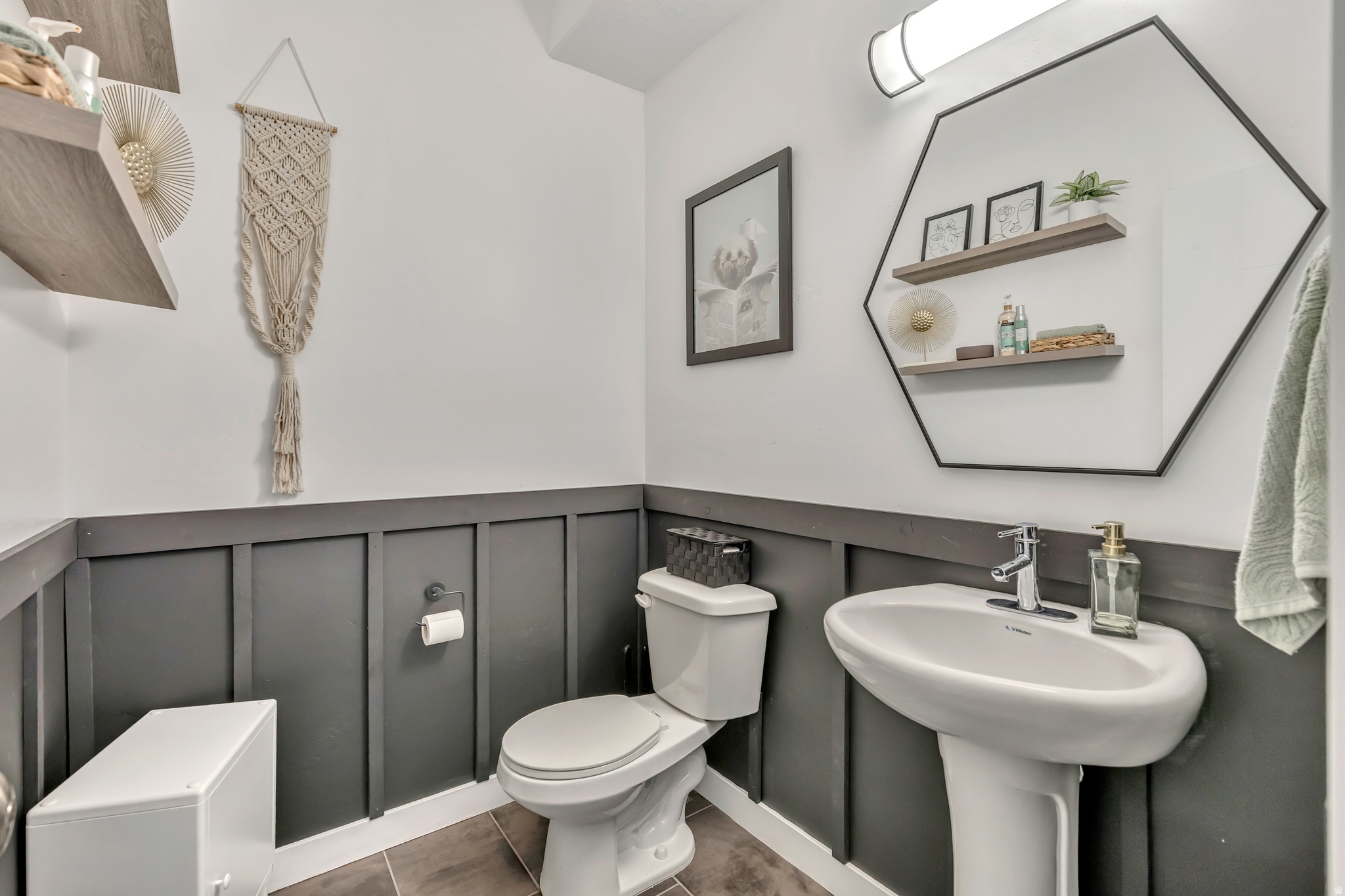 CANYON RANCHES - Residential