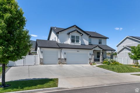 Tiny photo for 2913 S YELLOW BILL DR #105, Saratoga Springs, UT 84045 (MLS # 2116617)