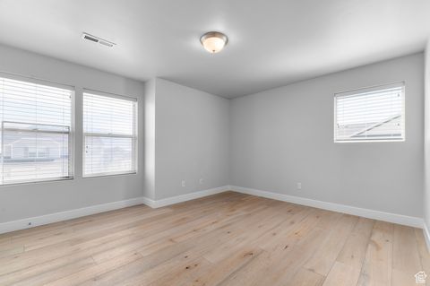 Tiny photo for 2913 S YELLOW BILL DR #105, Saratoga Springs, UT 84045 (MLS # 2116617)