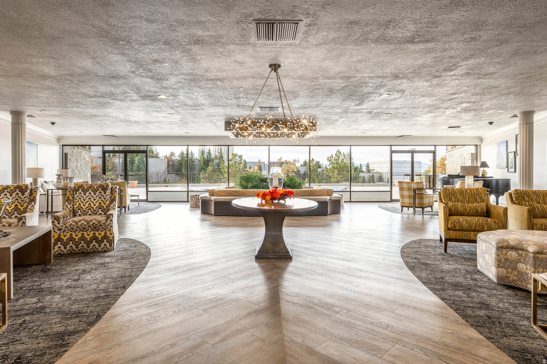 ZIONS SUMMITT - Residential