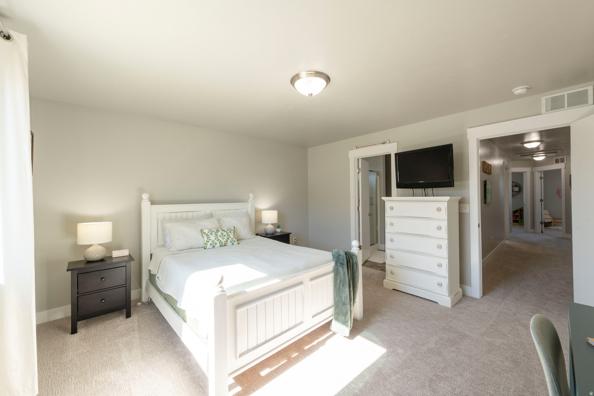 INDIPENDANCE AT THE POINT - Residential