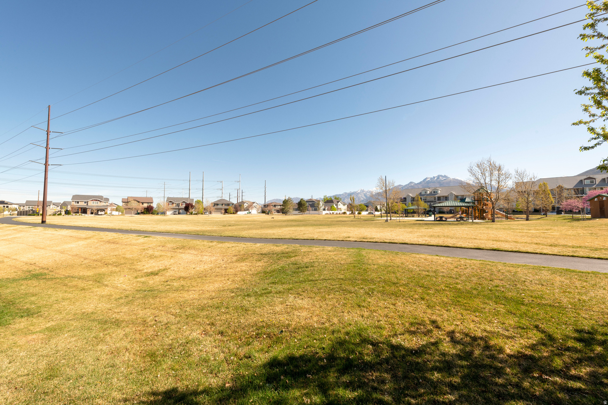 INDIPENDANCE AT THE POINT - Residential