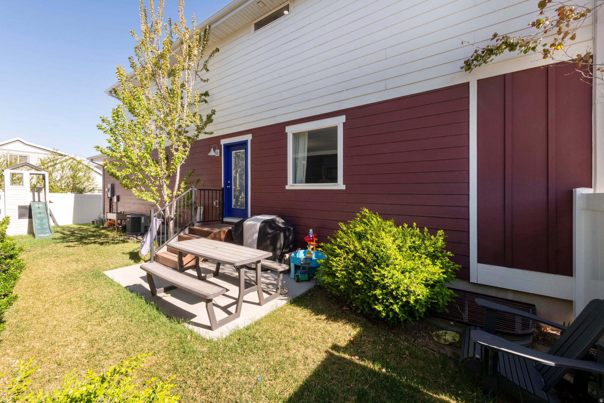 INDIPENDANCE AT THE POINT - Residential