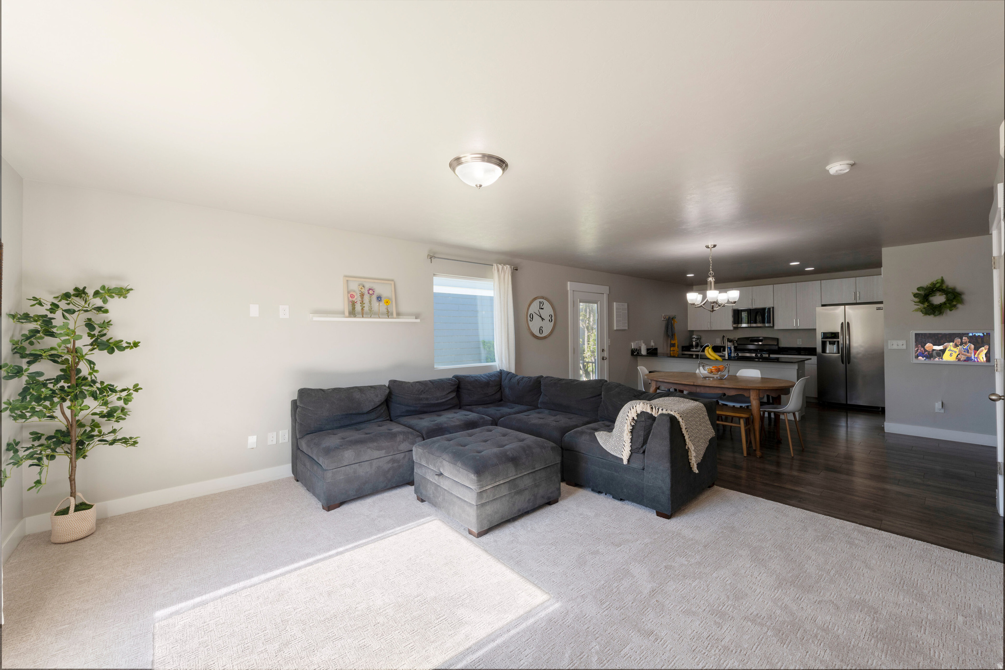 INDIPENDANCE AT THE POINT - Residential