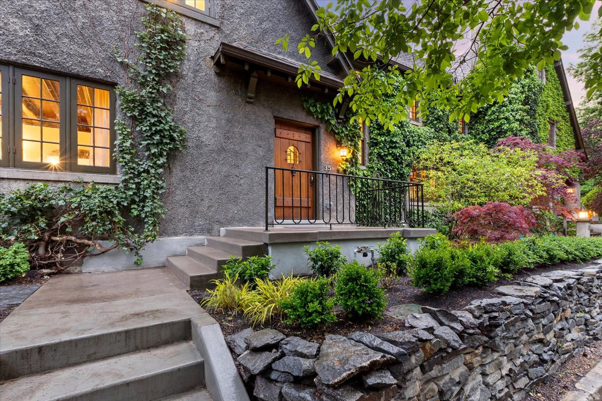 HAXTON PLACE - Residential