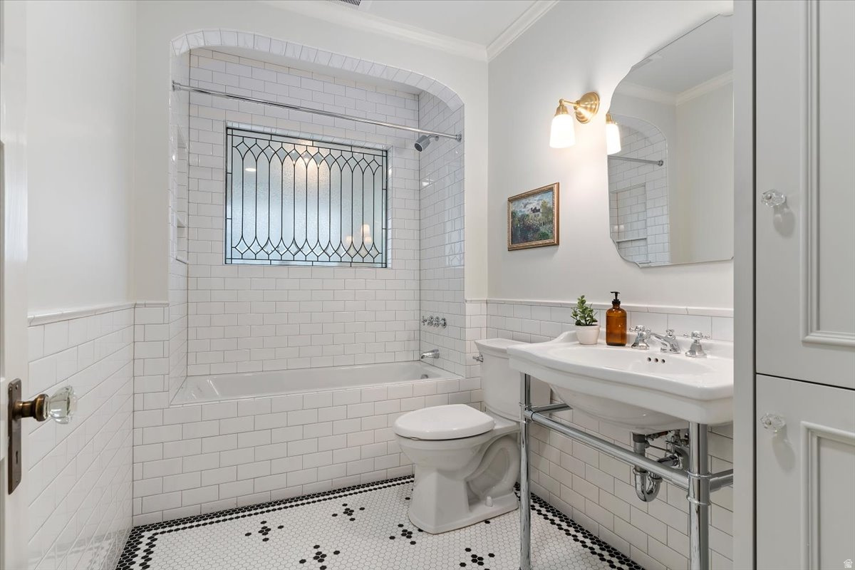 HAXTON PLACE - Residential