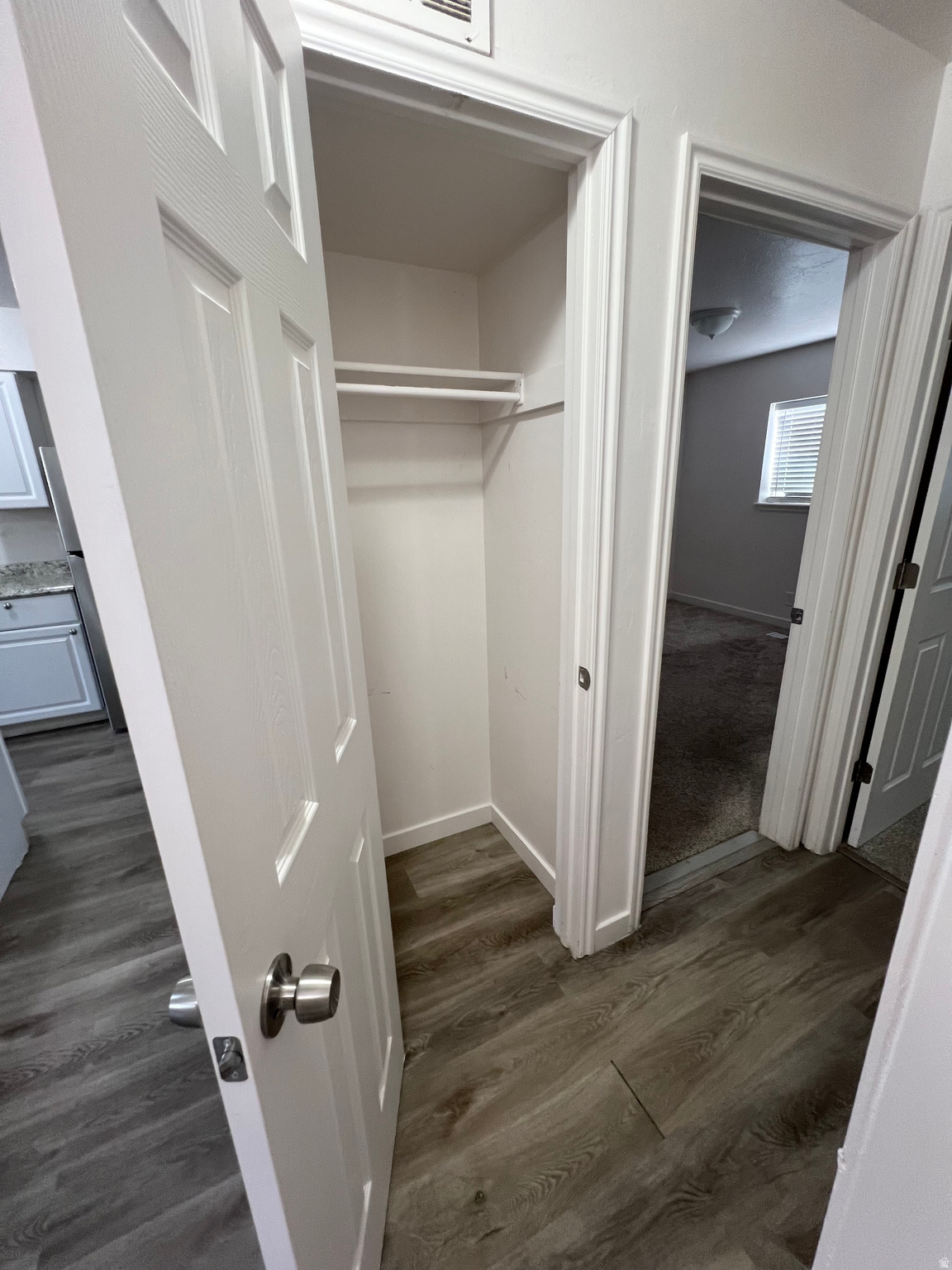 EAST REDWOOD - Residential Lease